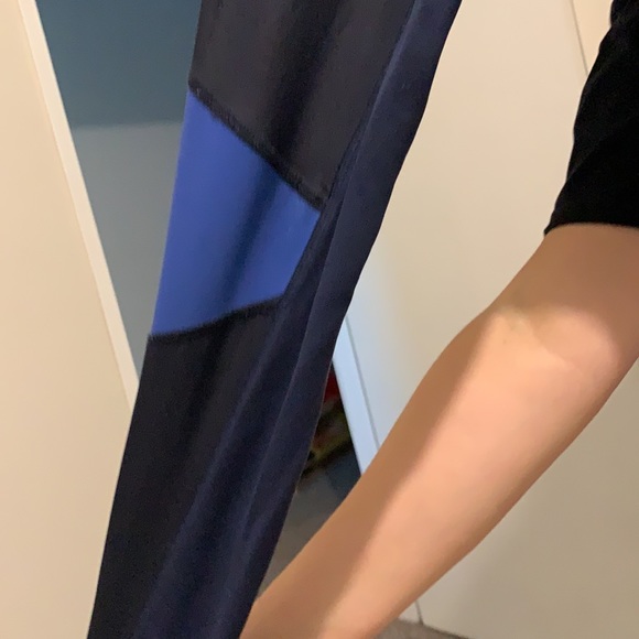 Lululemon running jacket - Picture 7 of 7